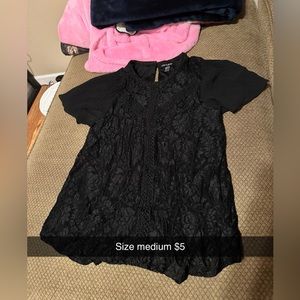 Women’s tops prices on pictures